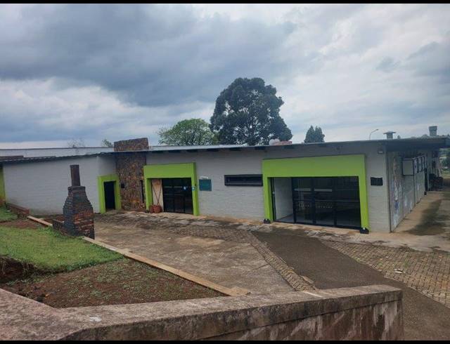 1,200M² BUILDING FOR SALE IN MERRIVALE